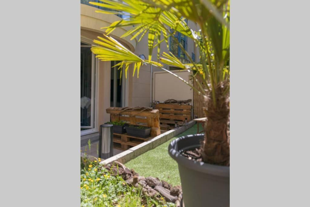 Superbe Appart Plein Centre avec Parking&Jardin Metz Exterior foto